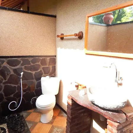 Yuda Menjangan Homestay Banyuwedang Exterior photo