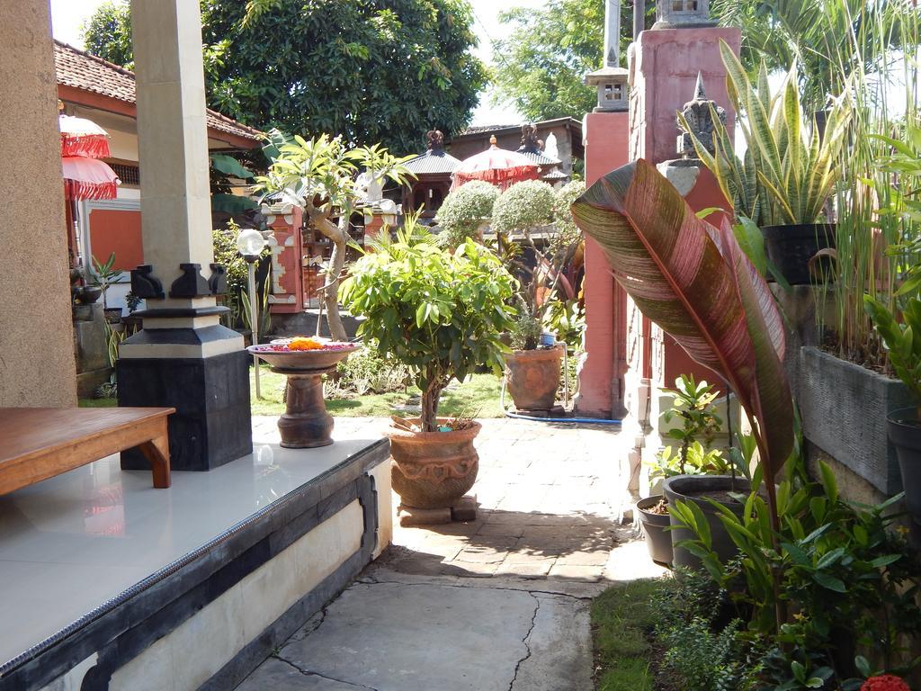 Yuda Menjangan Homestay