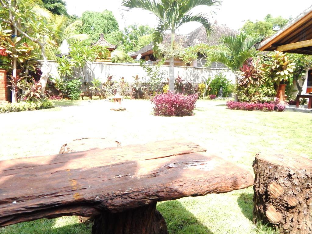 Yuda Menjangan Homestay *